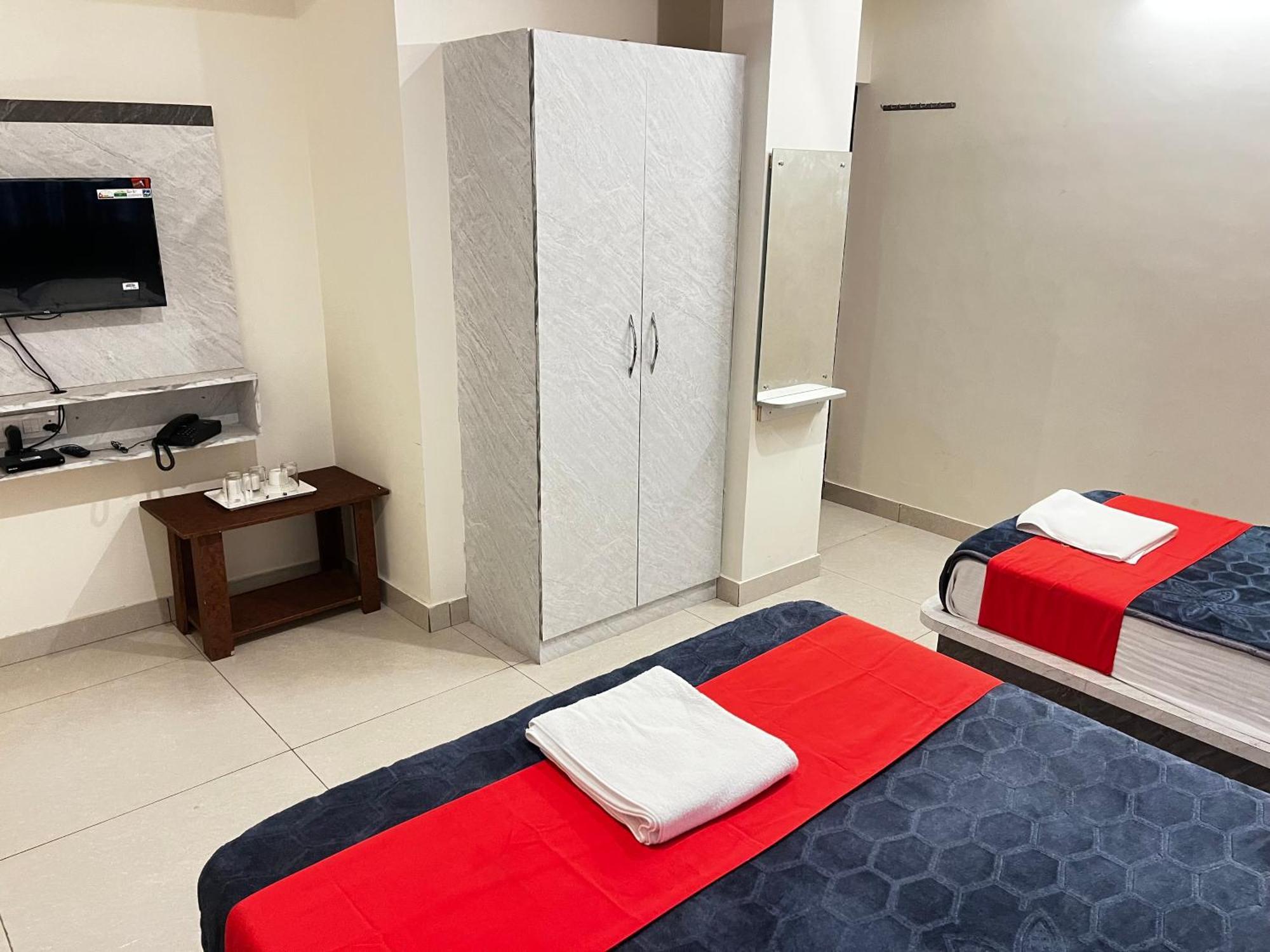 Hotel Raj Comfort بنغالور المظهر الخارجي الصورة